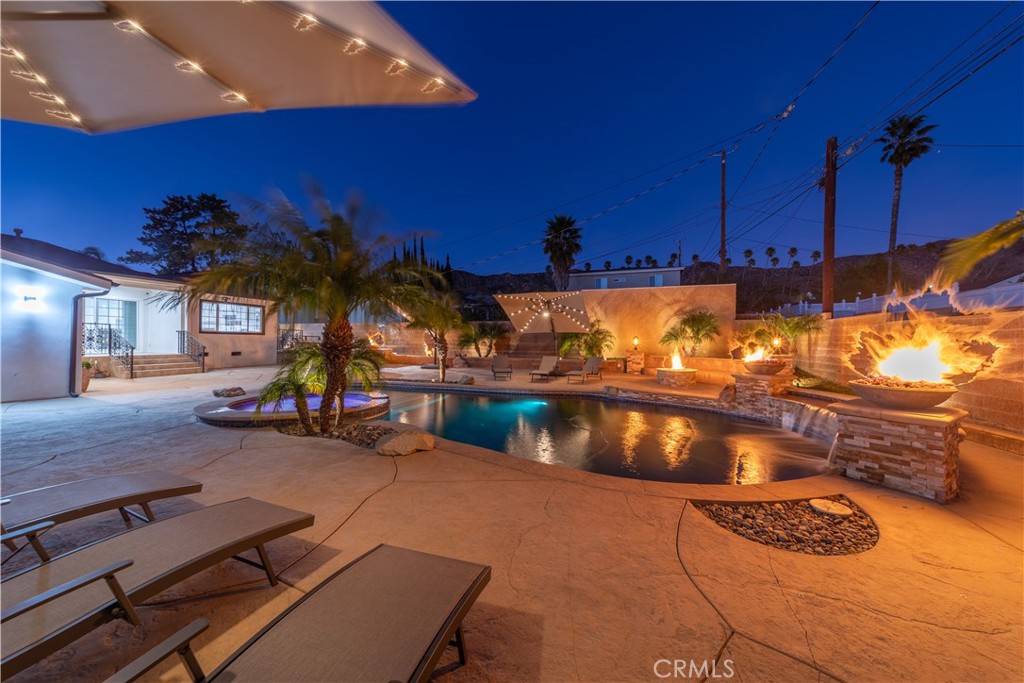 Burbank, California, 91501, United States, 4 Bedrooms Bedrooms, ,4 BathroomsBathrooms,Residential,Active,2045622