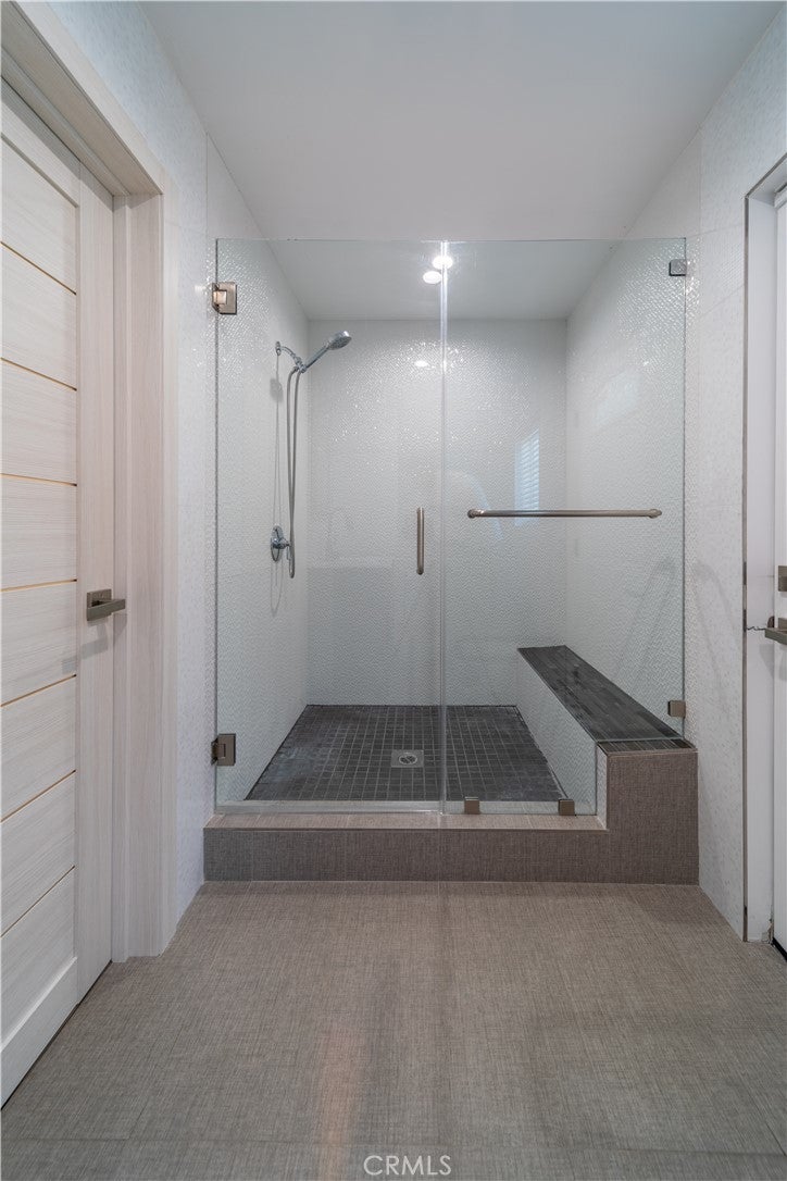 Burbank, California, 91501, United States, 4 Bedrooms Bedrooms, ,4 BathroomsBathrooms,Residential,Active,2045622
