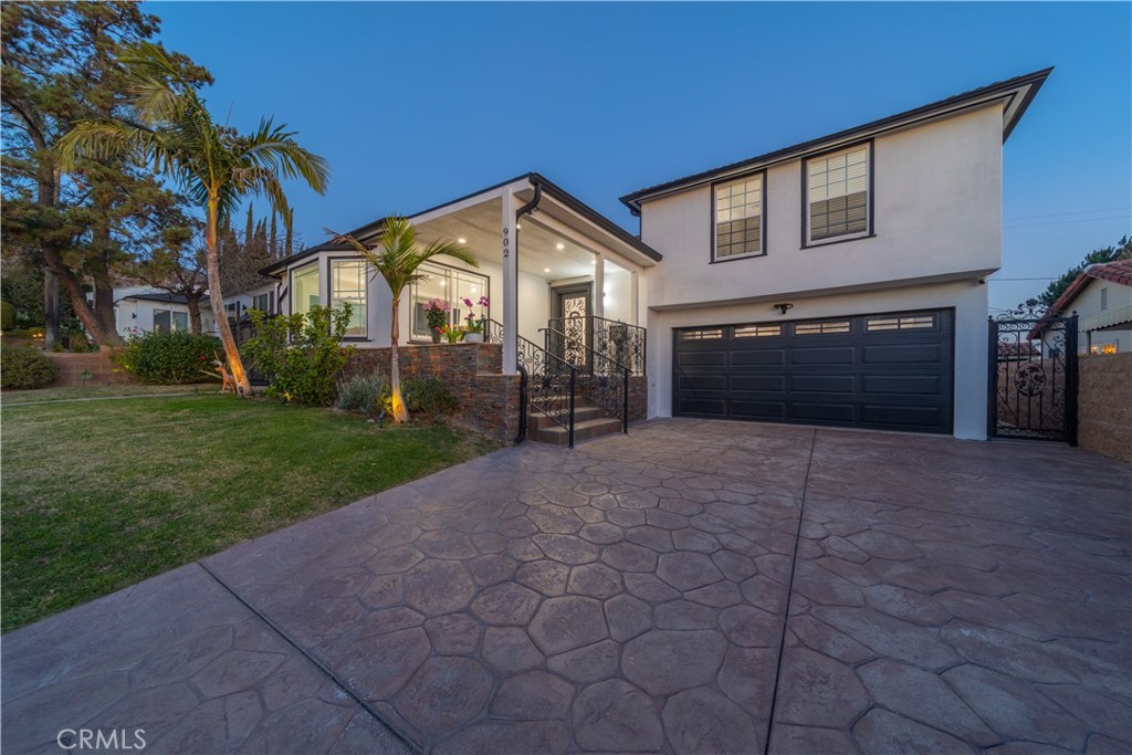 Burbank, California, 91501, United States, 4 Bedrooms Bedrooms, ,4 BathroomsBathrooms,Residential,Active,2045622