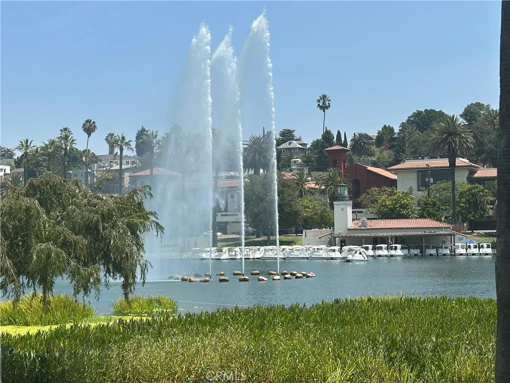 Los Angeles, California 90026, United States, 2 Bedrooms Bedrooms, ,2 BathroomsBathrooms,Residential,Active,193819