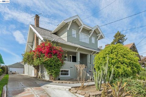 Photo of 2063 Rosedale Ave Ave, Oakland, CA 94601 (MLS # 41128646)