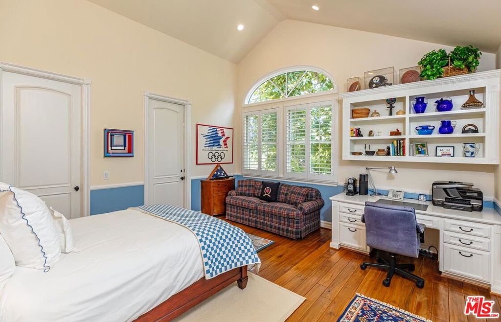 Brentwood Park - Residential