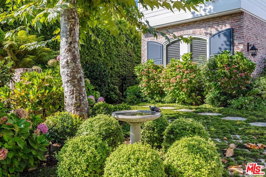 Brentwood Park - Residential