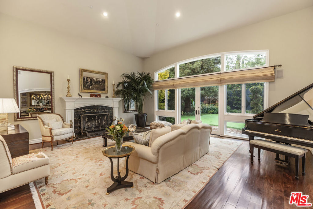 Brentwood Park - Residential