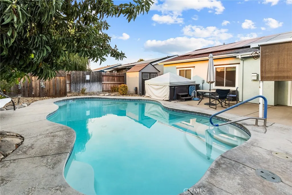 Atwater, California 95301, United States, 4 Bedrooms Bedrooms, ,2 BathroomsBathrooms,Residential,Active,201163