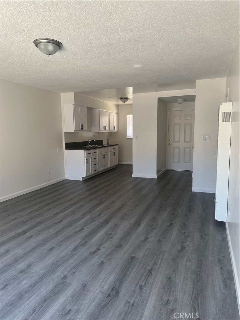 1617 Cedar