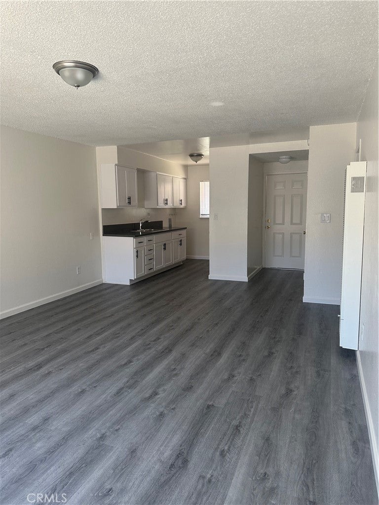 1617 Cedar