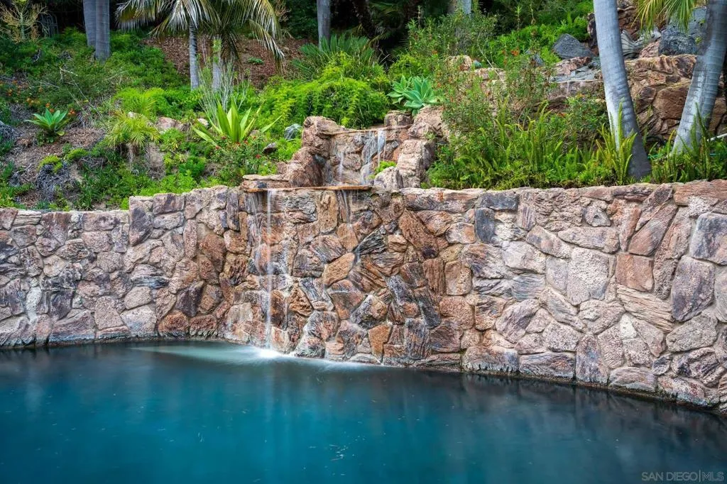 Cardiff by the Sea, California 92007, United States, 4 Bedrooms Bedrooms, ,3 BathroomsBathrooms,Residential,Active,163176