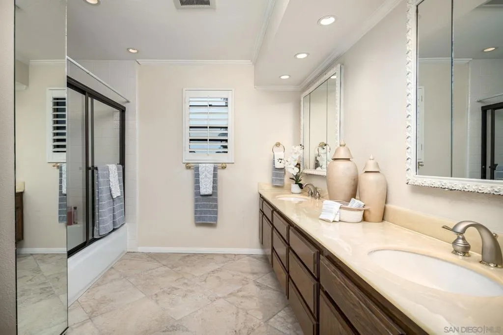 Cardiff by the Sea, California 92007, United States, 4 Bedrooms Bedrooms, ,3 BathroomsBathrooms,Residential,Active,163176