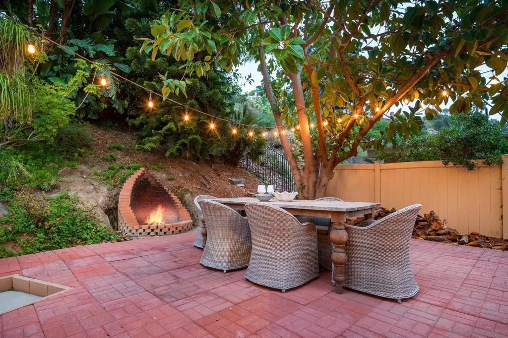 Cardiff by the Sea, California 92007, United States, 4 Bedrooms Bedrooms, ,3 BathroomsBathrooms,Residential,Active,163176