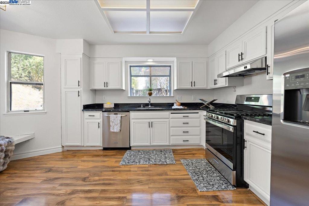 SOMERSET HIGHLAN - Residential