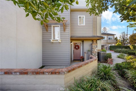 Photo of 2925 Claremore Lane #38, Long Beach, CA 90815 (MLS # PW26224244)
