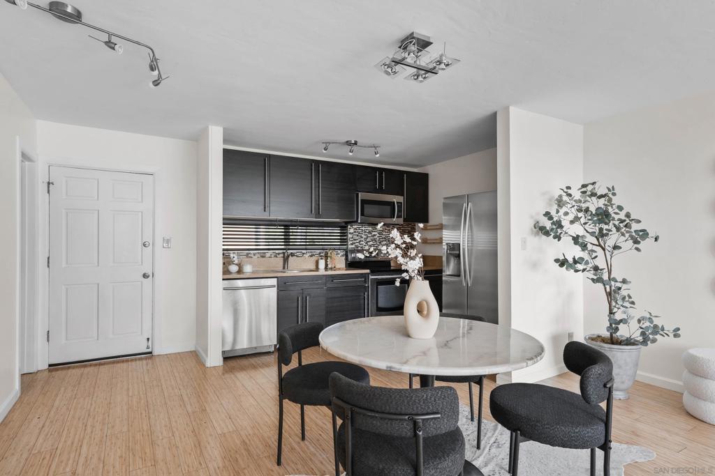 Pacific Beach - Residential