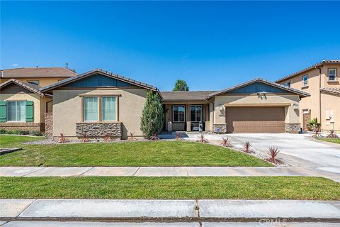 Photo of 10850 Calle Bella, Riverside, CA 92503 (MLS # CV26096914)
