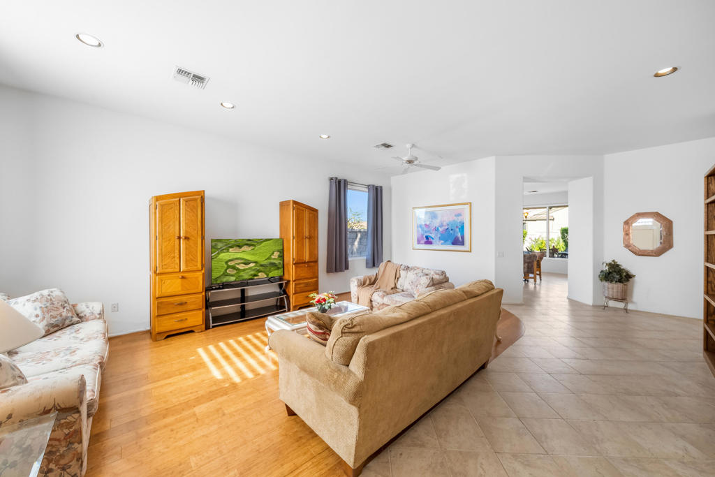 37718 Medjool Avenue