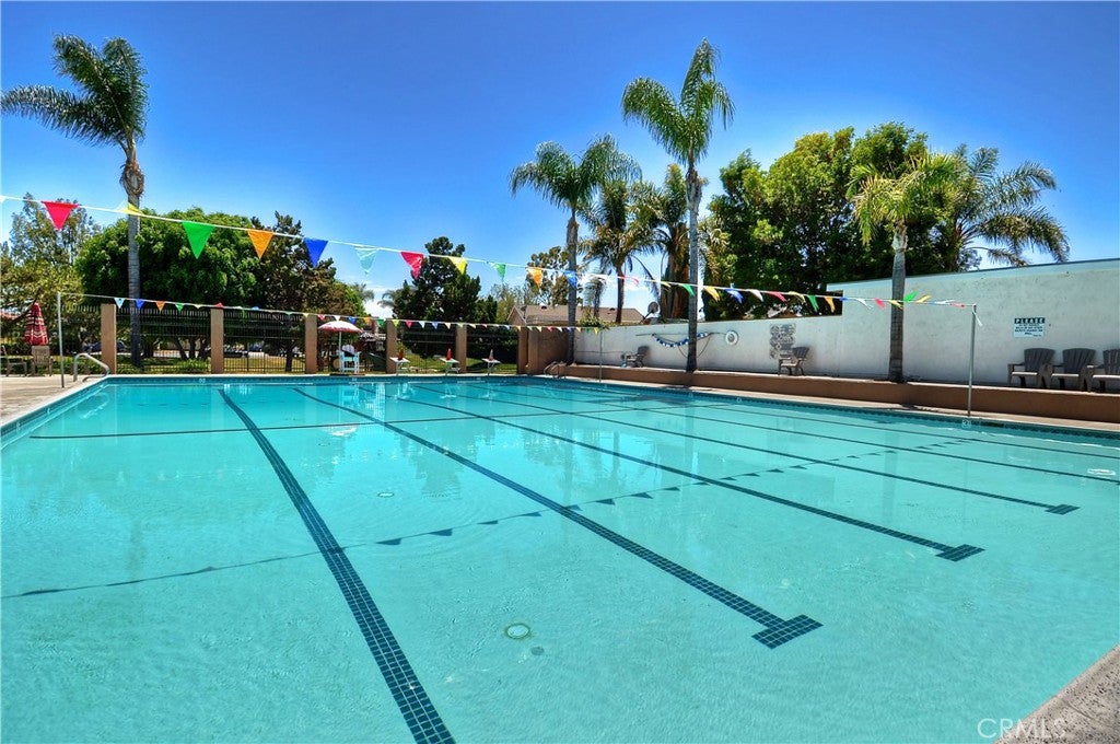 10830 Los Jardines E, Fountain Valley CA 92708 - Photo 6