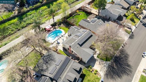 Tiny photo for 3636 3636 Shenandoah Ct Ct, Pleasanton, CA 94588 (MLS # 41126347)