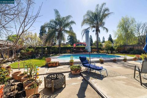 Tiny photo for 3636 3636 Shenandoah Ct Ct, Pleasanton, CA 94588 (MLS # 41126347)