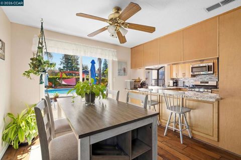 Tiny photo for 3636 3636 Shenandoah Ct Ct, Pleasanton, CA 94588 (MLS # 41126347)