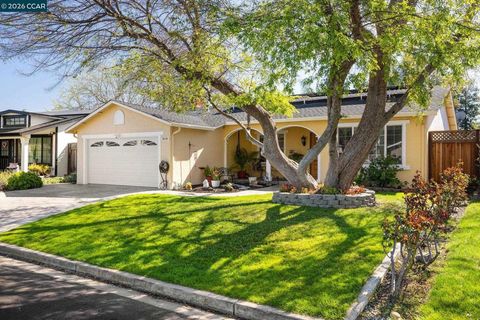Tiny photo for 3636 3636 Shenandoah Ct Ct, Pleasanton, CA 94588 (MLS # 41126347)