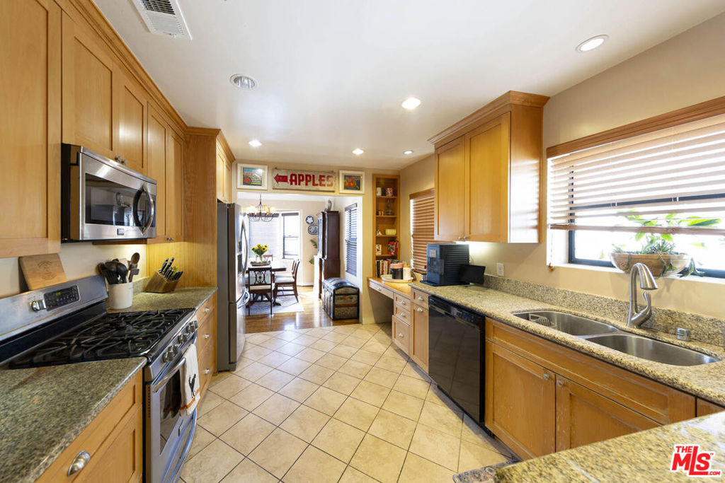 Properties 4 532 N San Marino Avenue