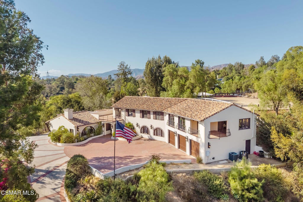10165 La Canada Way