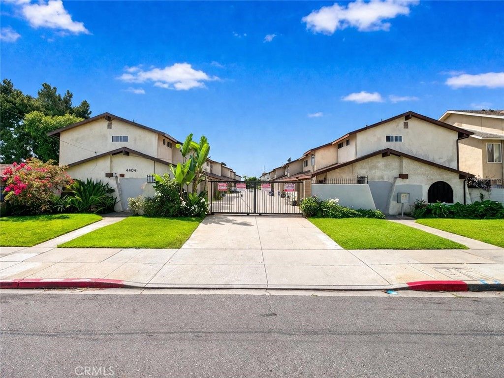 Photo of 4404 Clara St. St, Cudahy, CA 90201 (MLS # DW26083882)