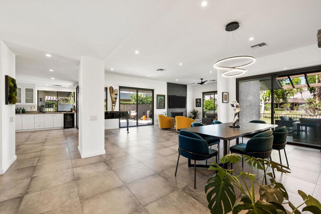 11 Whittier Court