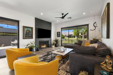 MLS: 219152223DA