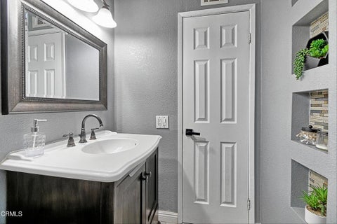 Tiny photo for 861 Calle Camelia, Camarillo, CA 93010 (MLS # V1-38216)