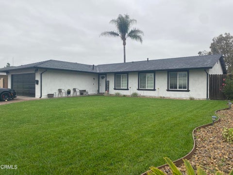 Photo of 861 Calle Camelia, Camarillo, CA 93010 (MLS # V1-38216)