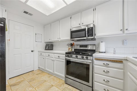 Tiny photo for 30350 Summerside ST, Murrieta, CA 92563 (MLS # SW26227019)