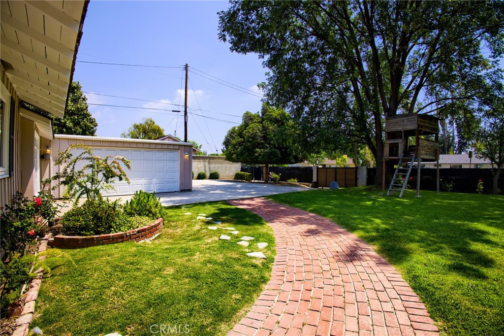 18041 Acre Street