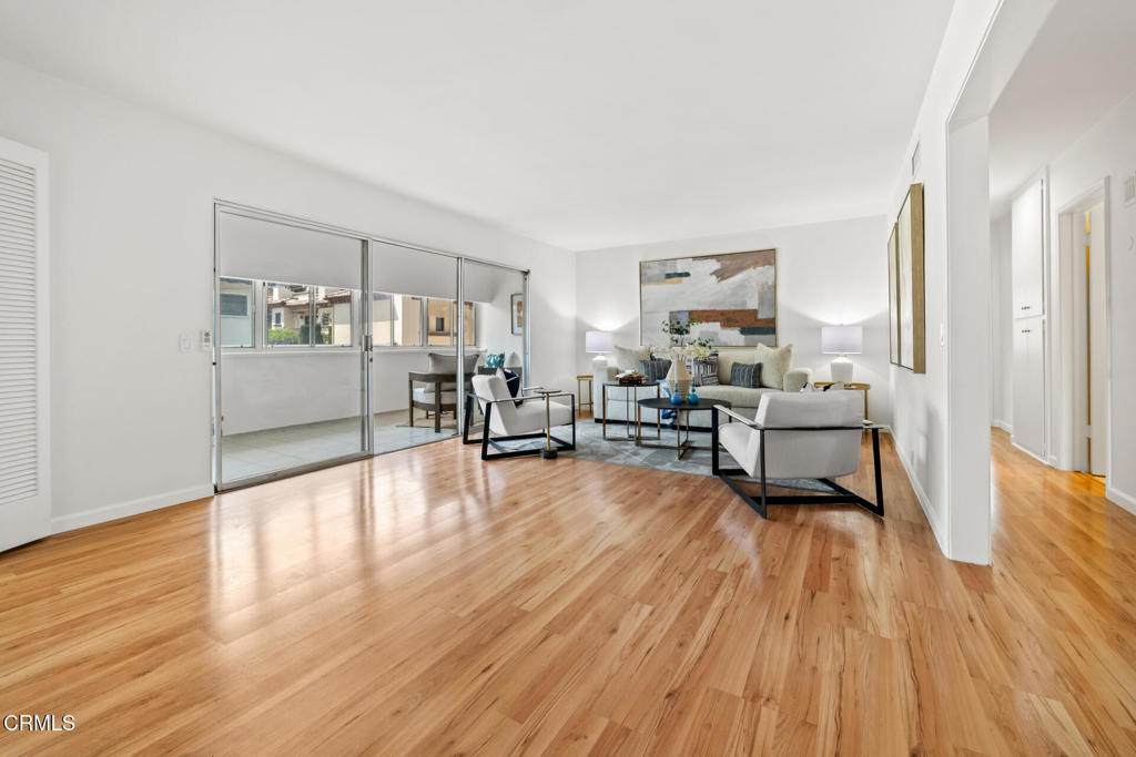485 S Madison Avenue 7