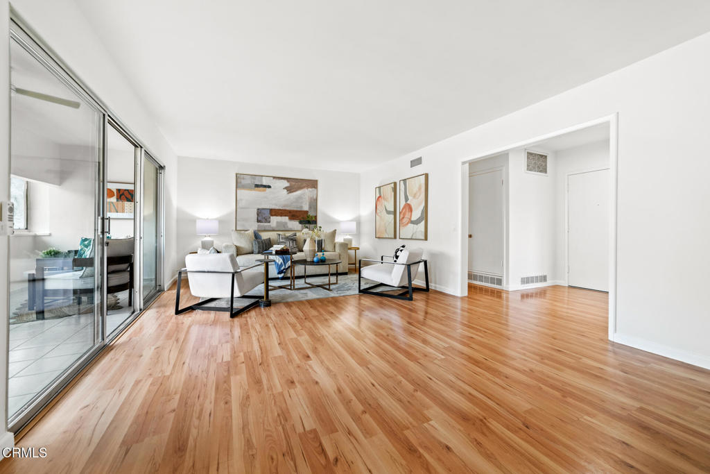 485 S Madison Avenue 7