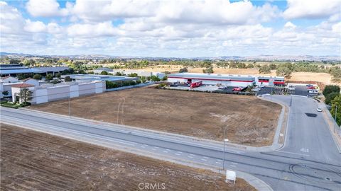 Tiny photo for 3 Germaine Way, Paso Robles, CA 93446 (MLS # NS26067458)