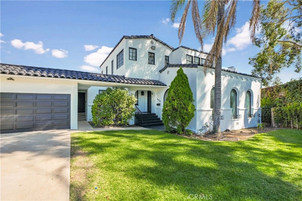 Photo of 606 Galer Pl, Glendale, CA 91206 (MLS # BB25238291)