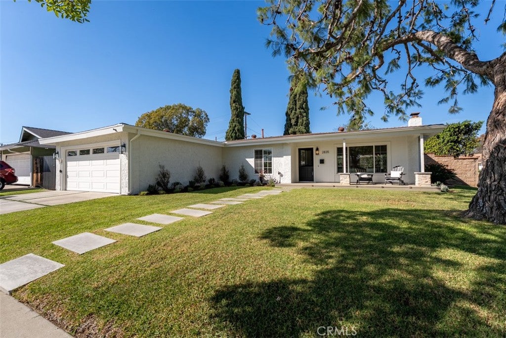 2835 Portola
