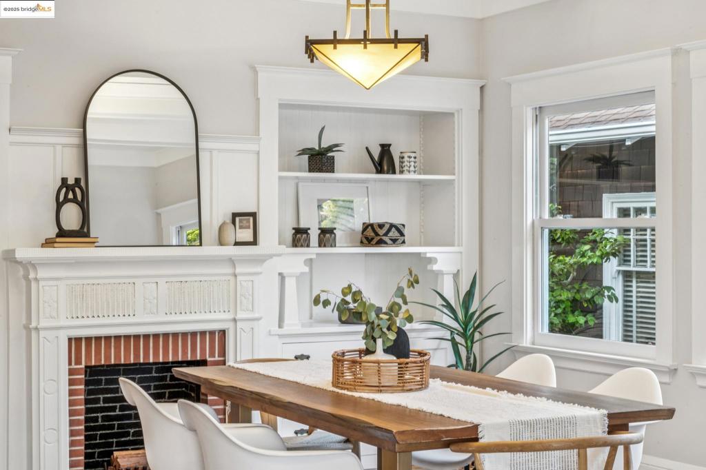 PIEDMONT AVENUE - Residential