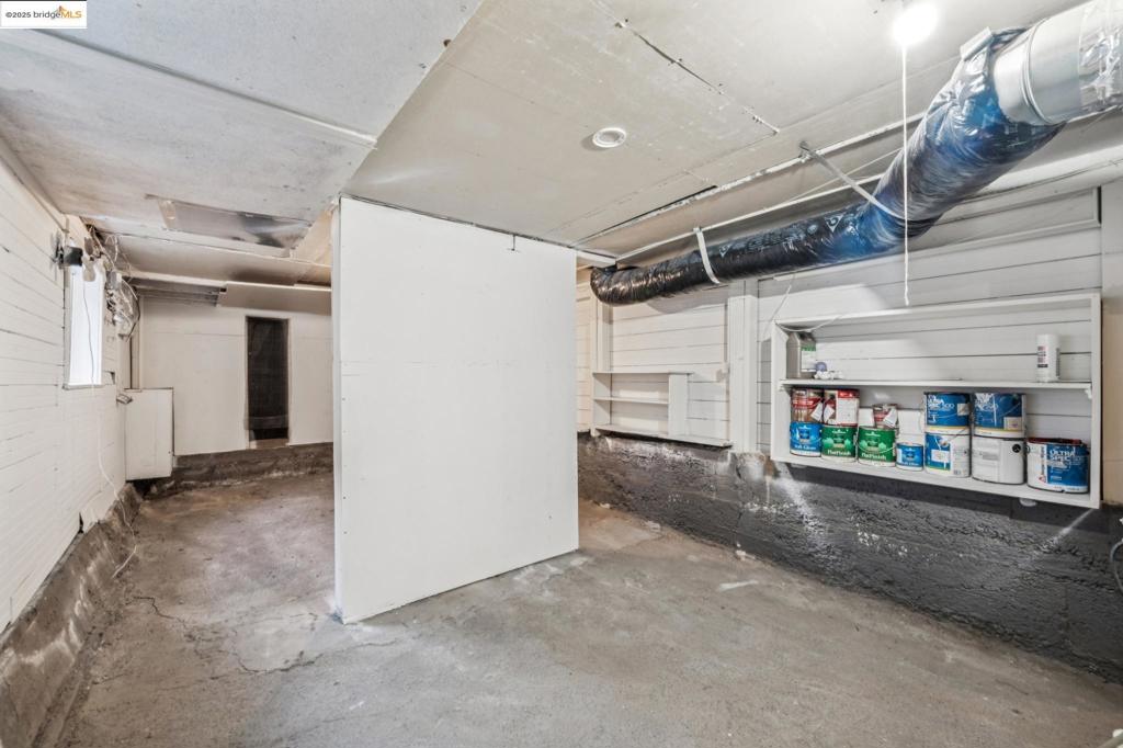 PIEDMONT AVENUE - Residential