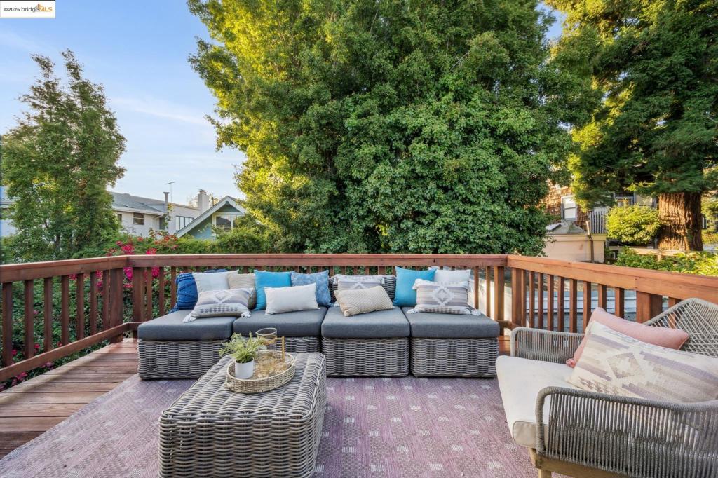 PIEDMONT AVENUE - Residential