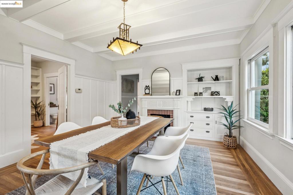 PIEDMONT AVENUE - Residential