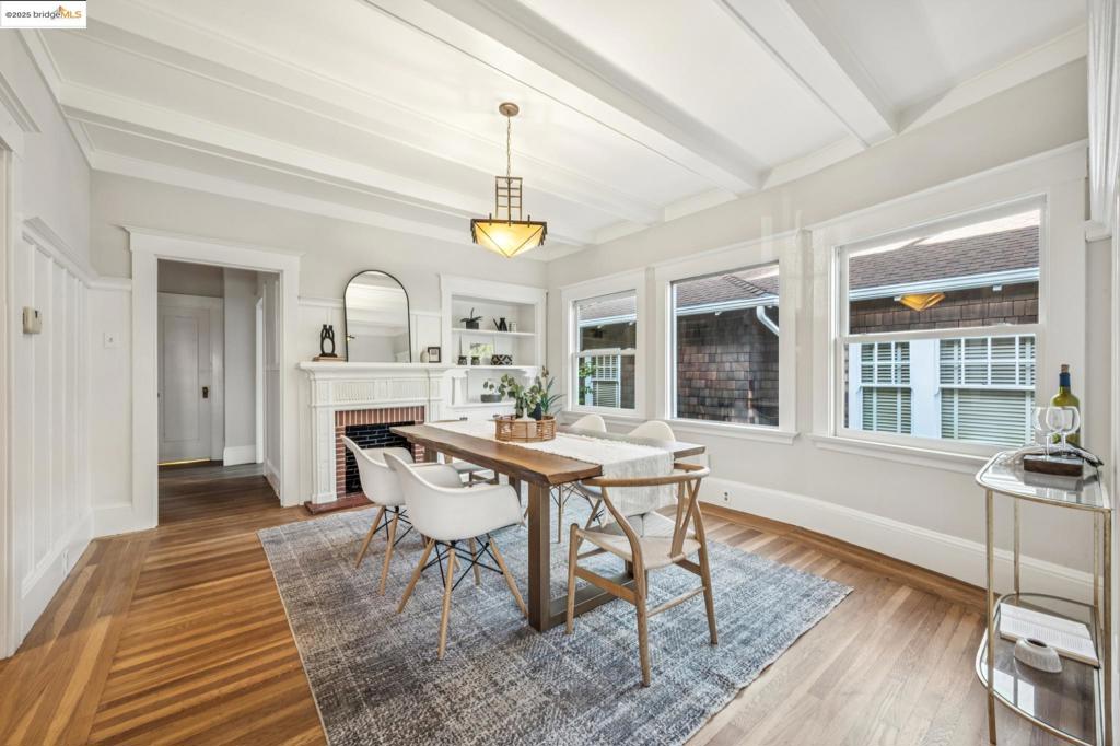 PIEDMONT AVENUE - Residential