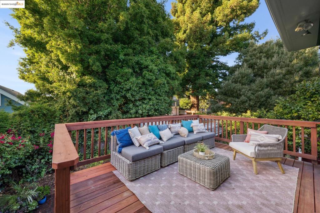 PIEDMONT AVENUE - Residential