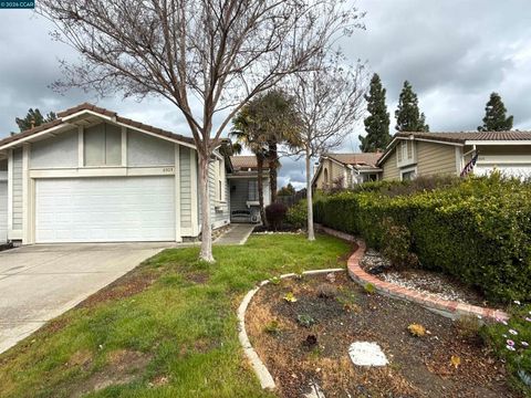 Photo of 5303 5303 Grasswood Cir Cir, Concord, CA 94521 (MLS # 41123701)