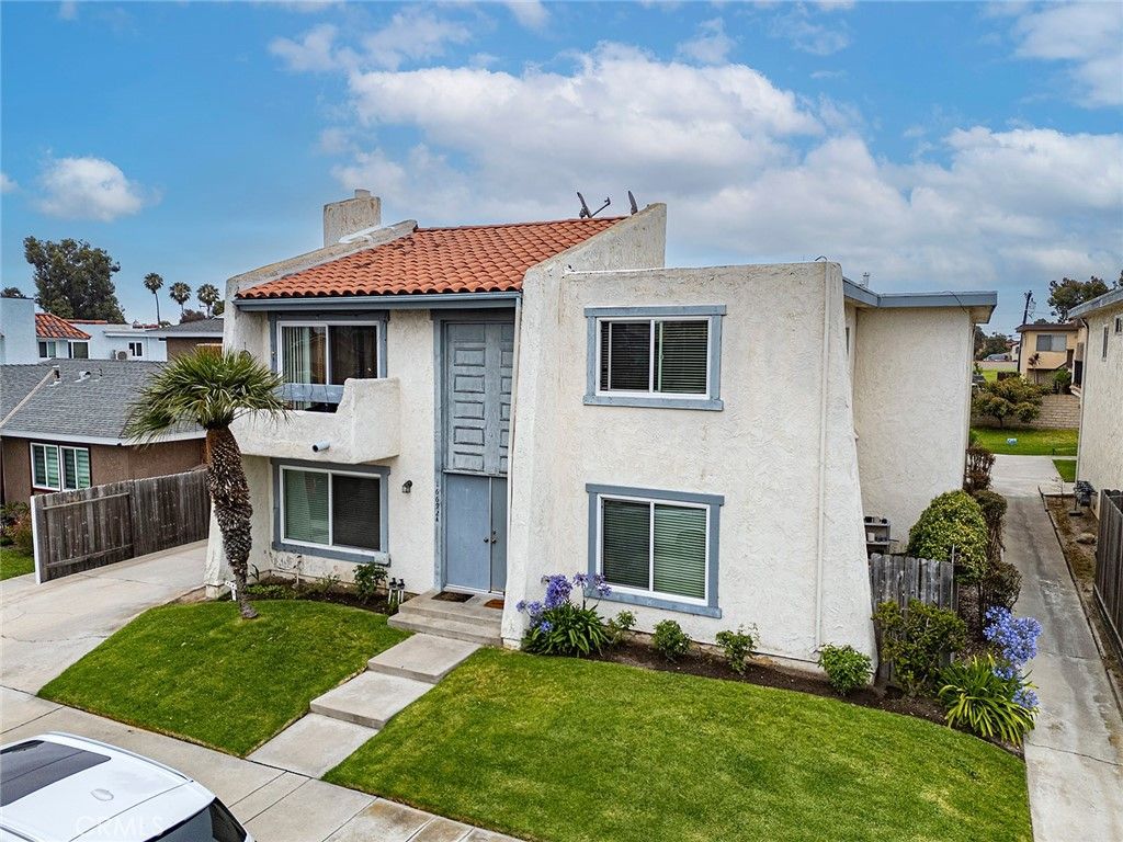 Photo of 16692 Blanton Lane LN, Huntington Beach, CA 92649 (MLS # RS26115298)