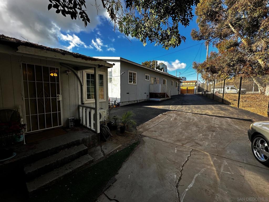 Downtown - Residential Income