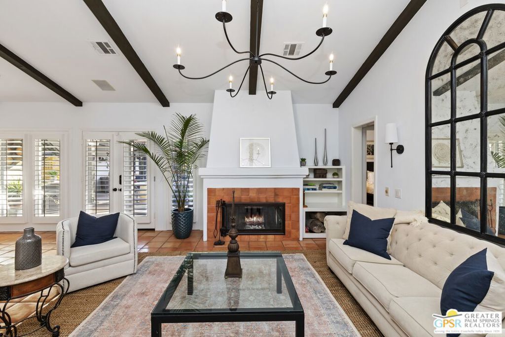 listing image 130726487431856655675