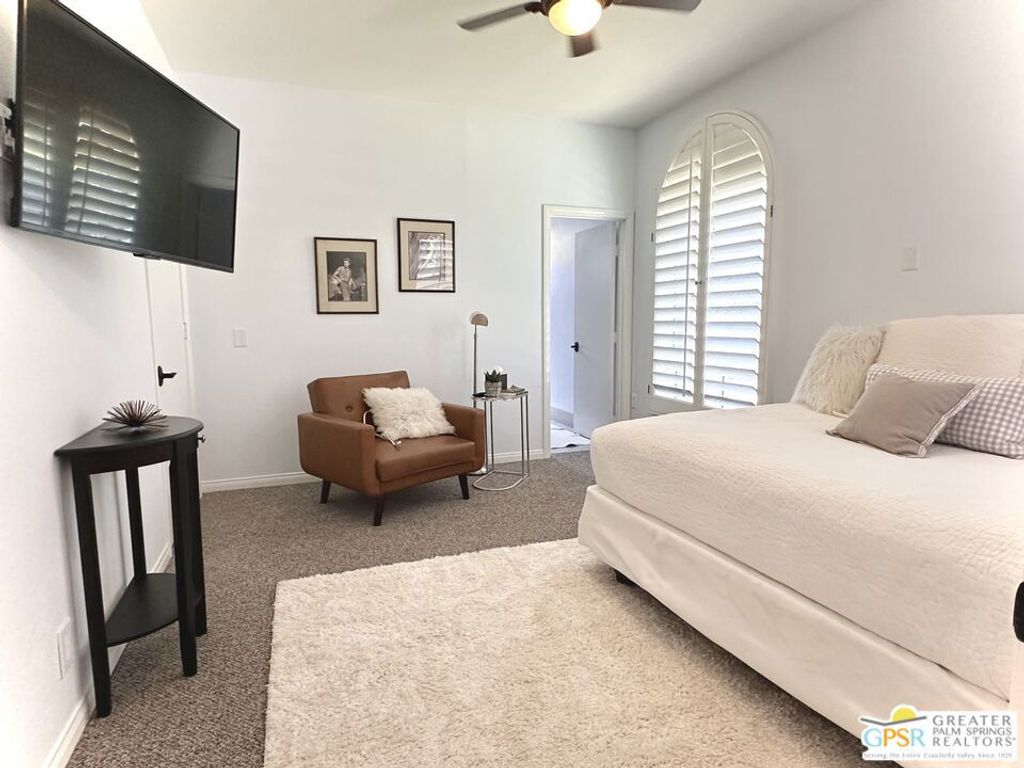 listing image 130728050506760388144