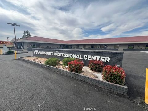 Photo of 17450 Main Street #E, Hesperia, CA 92345 (MLS # HD25161770)